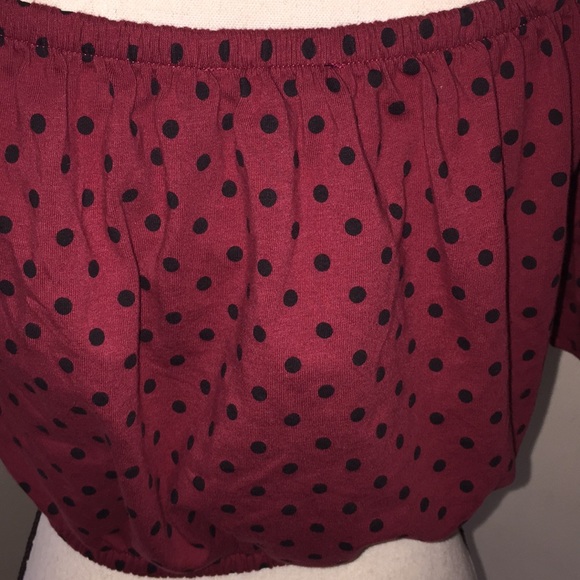 Elegant Off-Shoulders Crop Knit Top (NWOT) - Picture 6 of 7